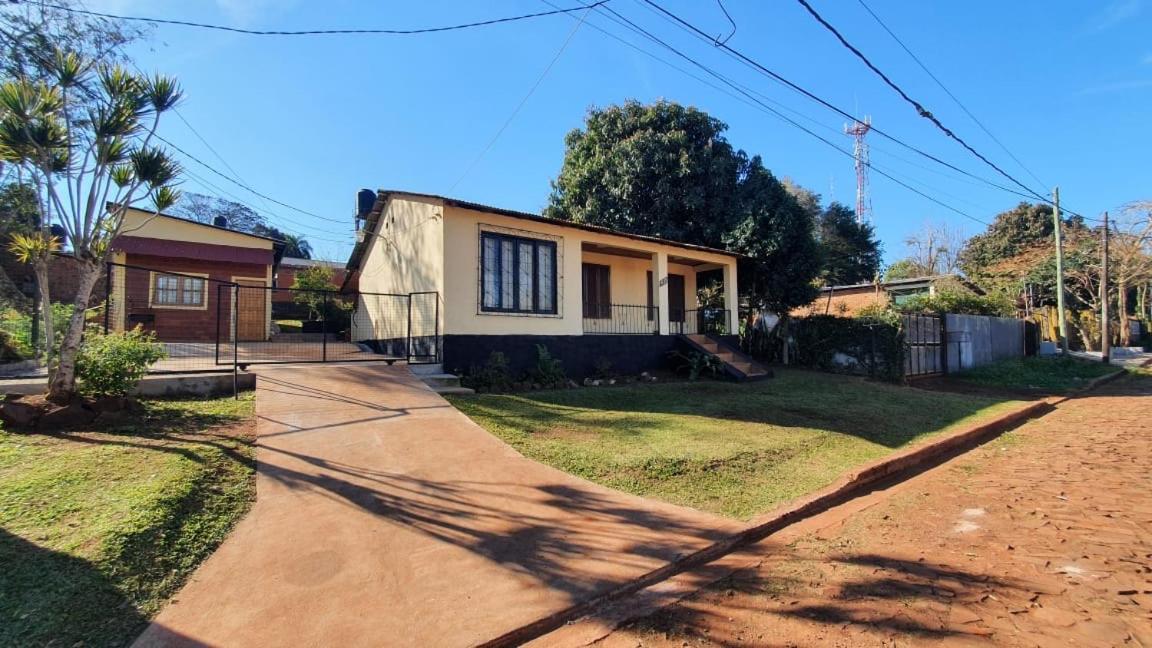 Hospedaje El Tucan Puerto Iguazú Exterior foto
